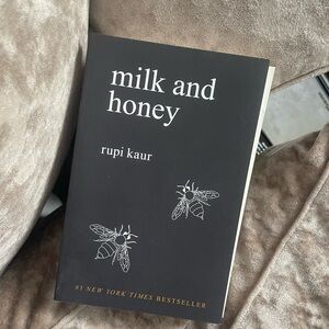 Milk and Honey Book by Rupi Kaur